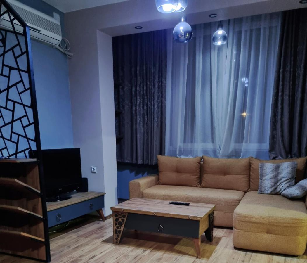 Elisa Apartment 20A Center-Skopje Buitenkant foto